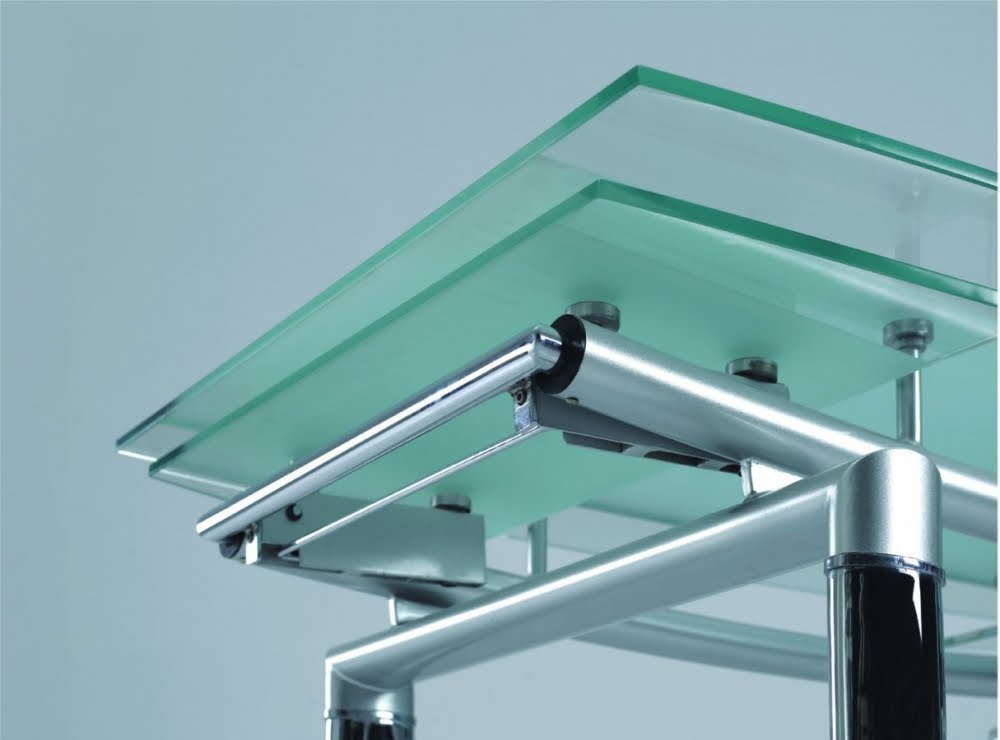 Металлические механизмы не только надежнее, но также могут служить важными эстетическим дополнением к интерьеру